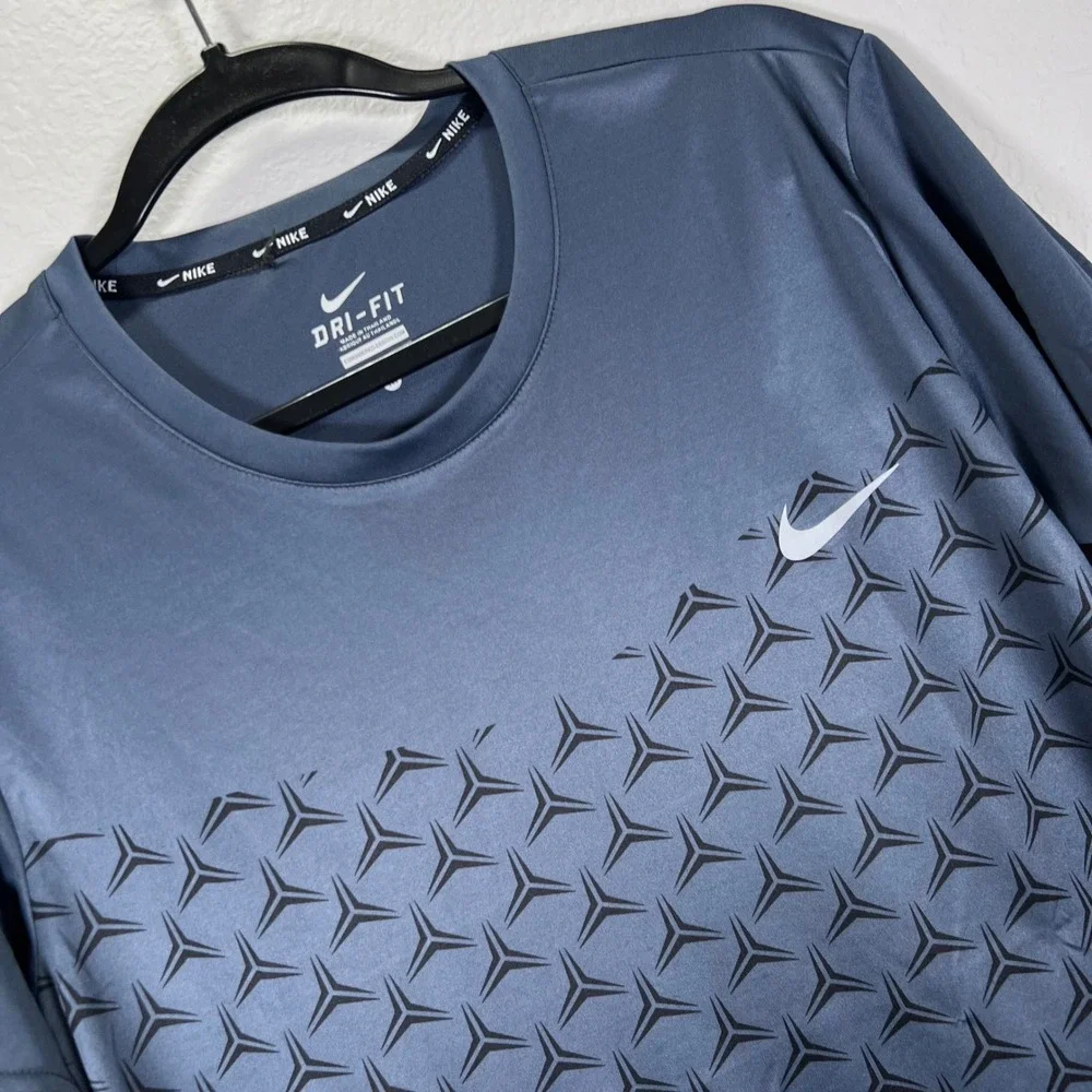 Nike kobe Mamba Dri-FIT Pro Athletic Training T-Shirt Activewear Kids Medium‎